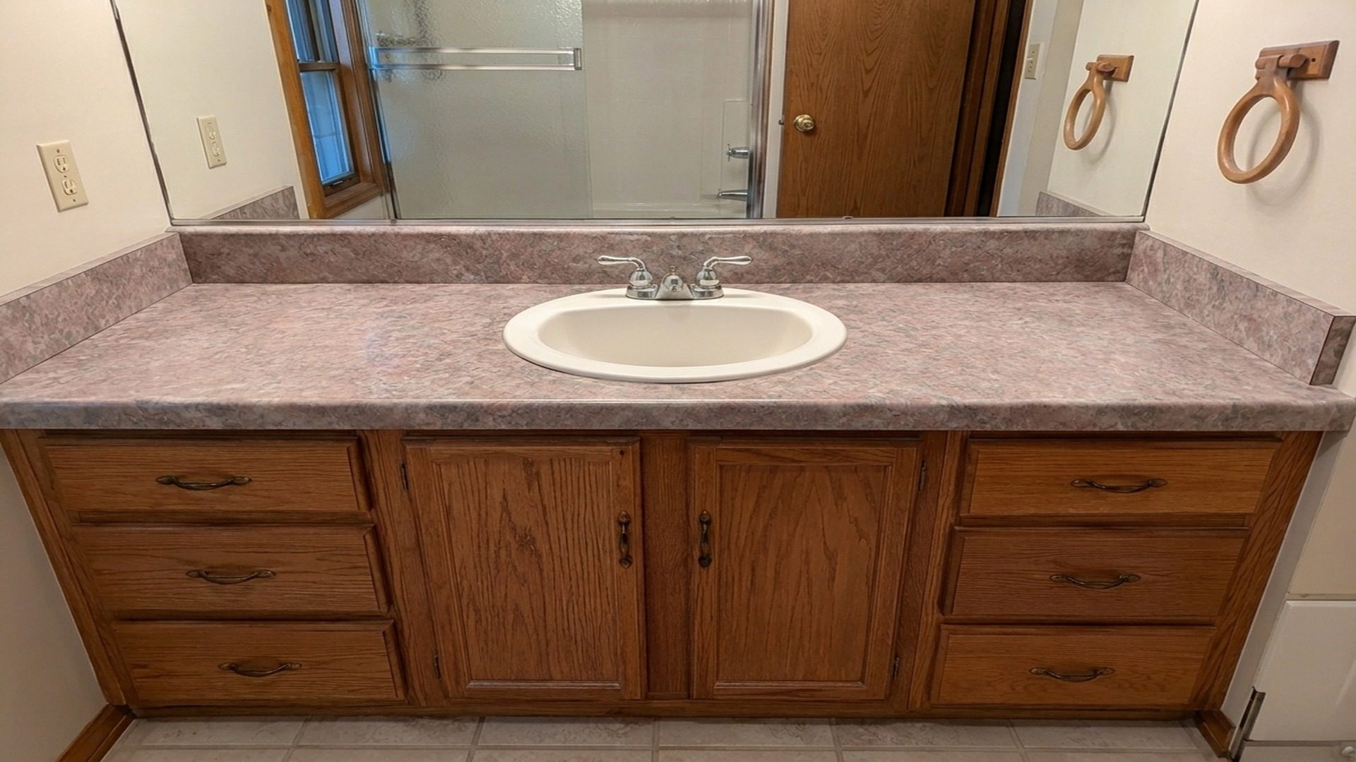Before: countertop prior to Bath Professional reglazing